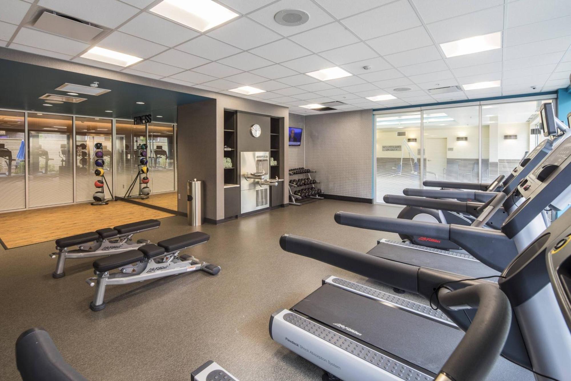Fairfield Inn & Suites By Marriott Pittsburgh North/Mccandless Crossing McCandless Township Exteriör bild