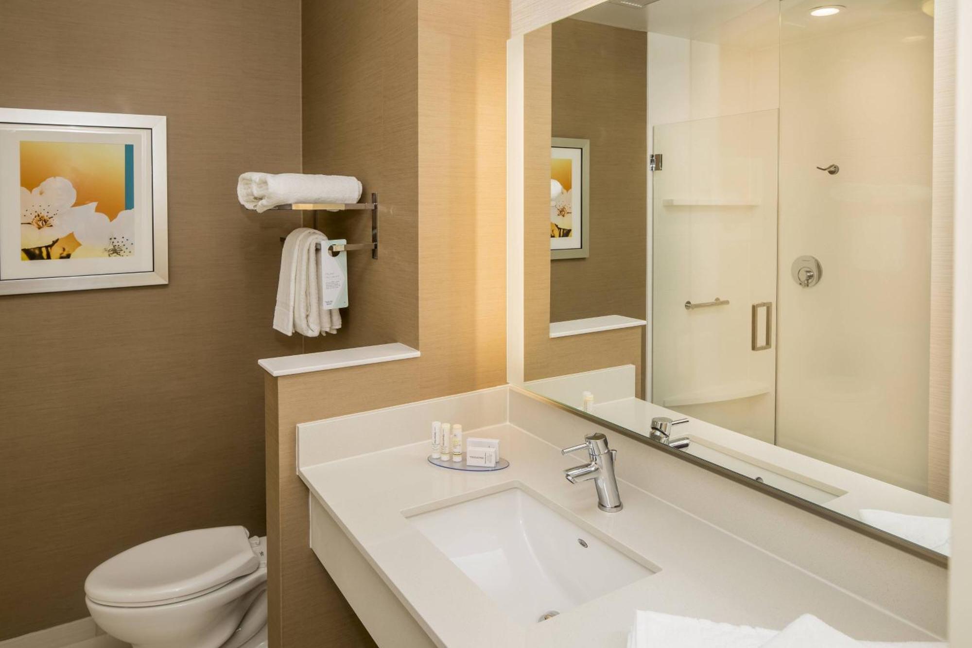 Fairfield Inn & Suites By Marriott Pittsburgh North/Mccandless Crossing McCandless Township Exteriör bild