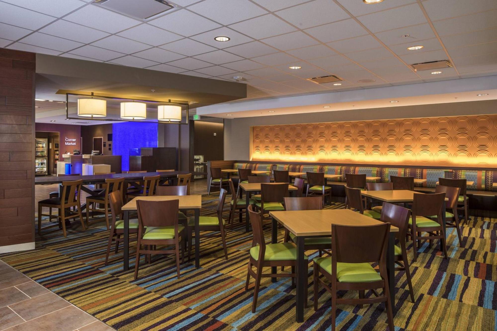 Fairfield Inn & Suites By Marriott Pittsburgh North/Mccandless Crossing McCandless Township Exteriör bild