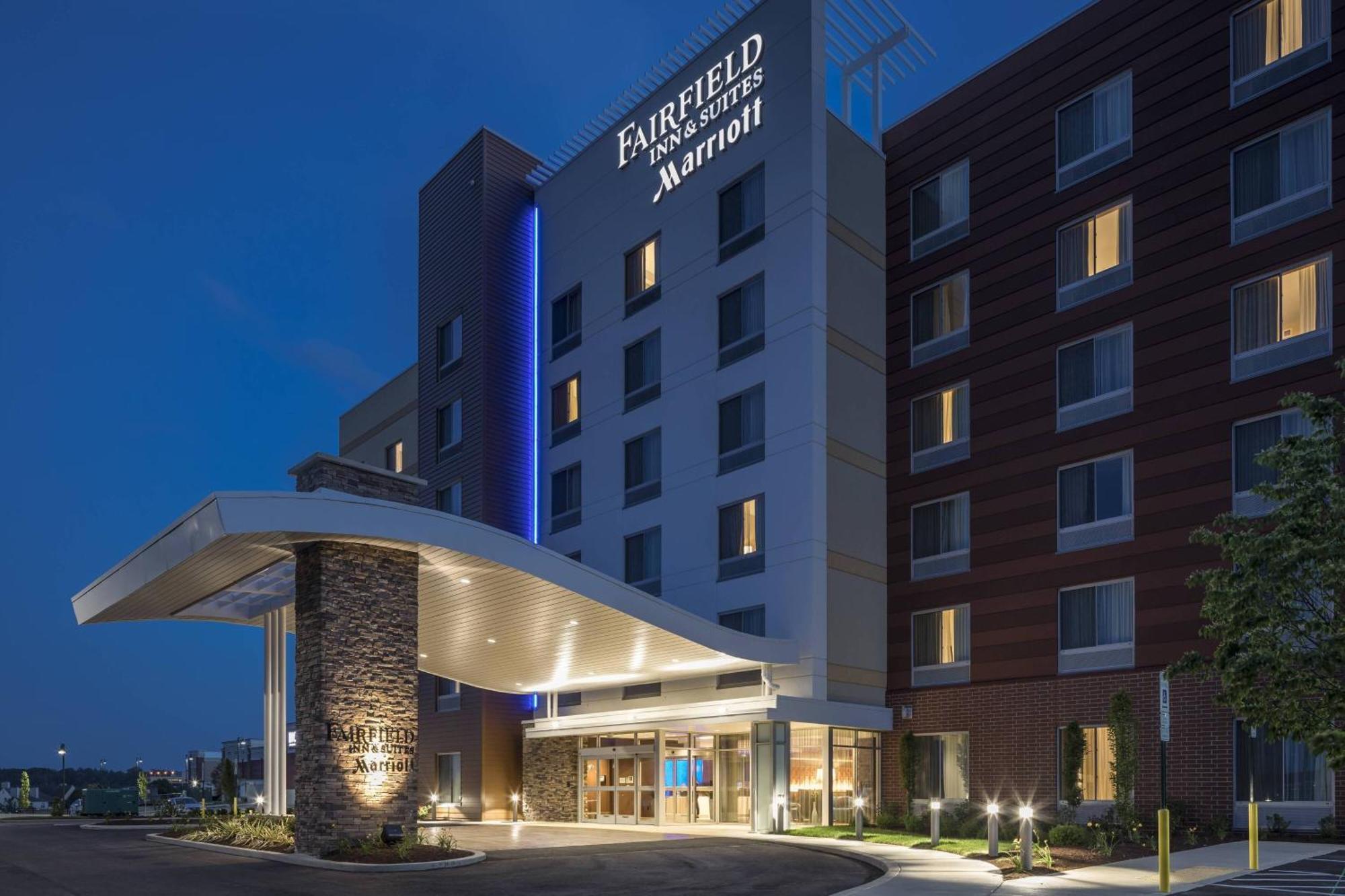 Fairfield Inn & Suites By Marriott Pittsburgh North/Mccandless Crossing McCandless Township Exteriör bild